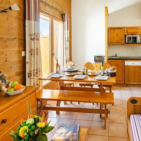 Apartment Stunning Mountain With Heated Pool