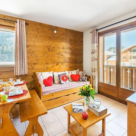 Apartment Stunning Mountain With Heated Pool